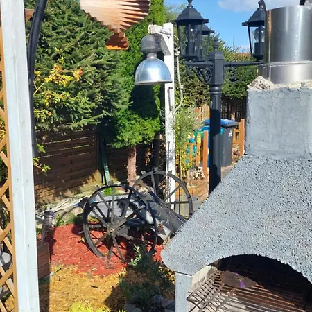 Z Balkonami, Parkingiem, Wifi, Plac Zabaw ريفال