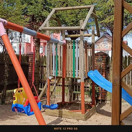 Z Balkonami, Parkingiem, Wifi, Plac Zabaw * ريفال