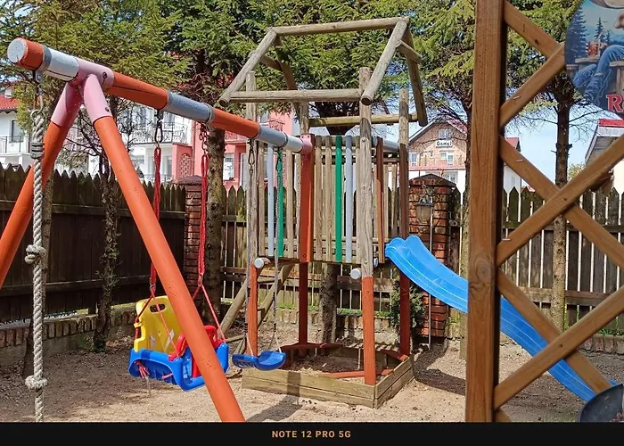 Z Balkonami, Parkingiem, Wifi, Plac Zabaw * Rewal